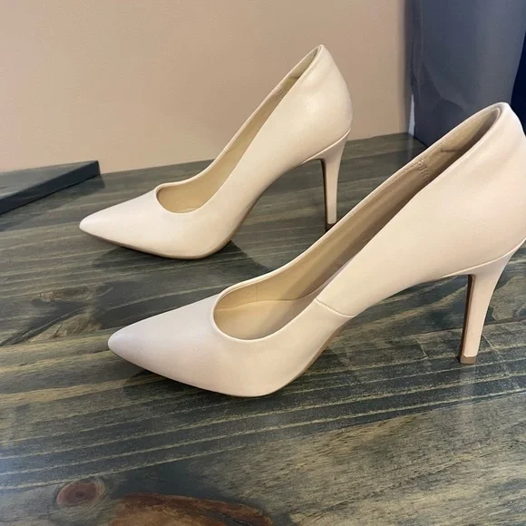 Dream Pairs high stiletto size 9 - Picture 2 of 8